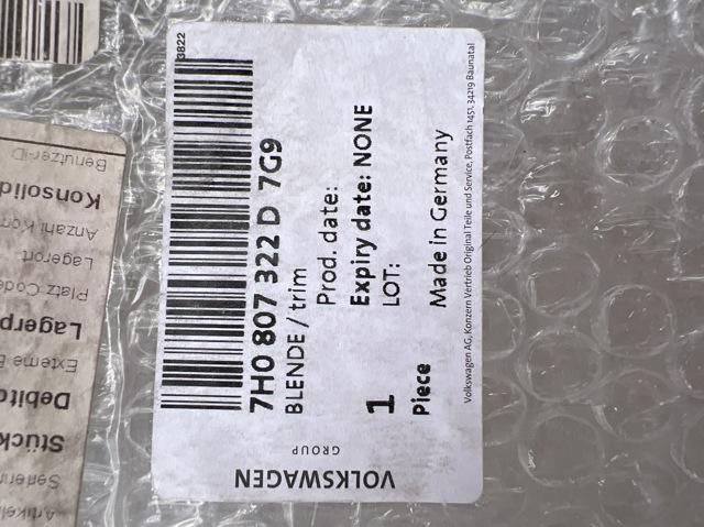 Бампер задний, правая часть 5506009568964P 4max
