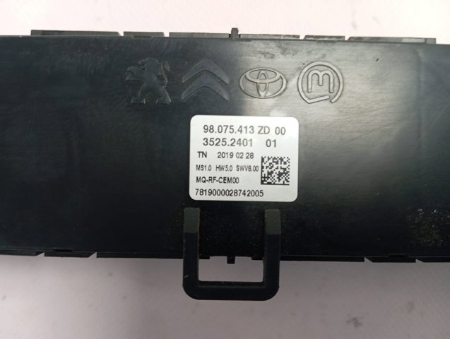 Блок управления мультимедийный Peugeot/Citroen 98075413ZD цена, от 63.35 USD
