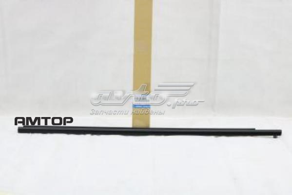 Уплотнение ветрового стекла Mazda BP4K50650F