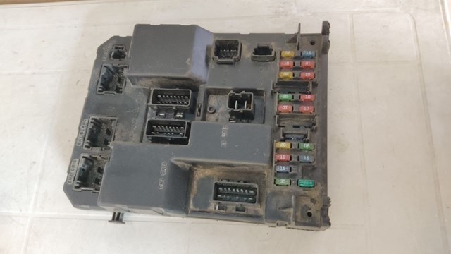 Купить 9651197680 Peugeot/Citroen Монжатный блок реле
