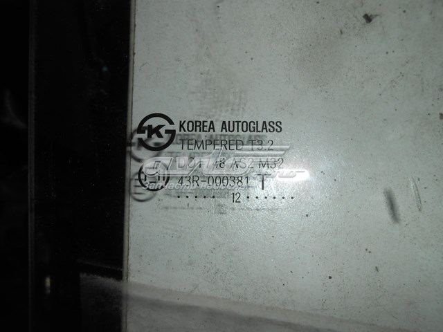 Стекло двери задней правой 834211R210 Hyundai/Kia