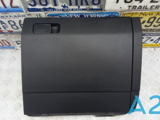 Купить 5NN857114A82V VAG Ящик перчаточный (бардачок)
