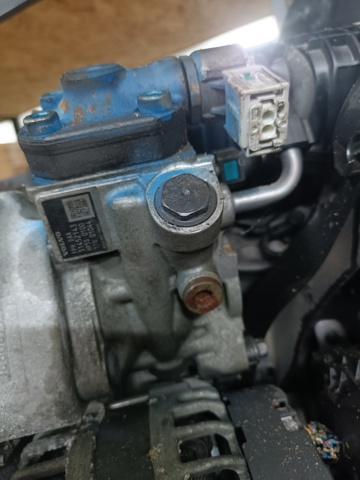 Купить 31452143 Volvo 