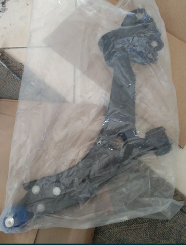 Передний нижний рычаг Ford MCF2305