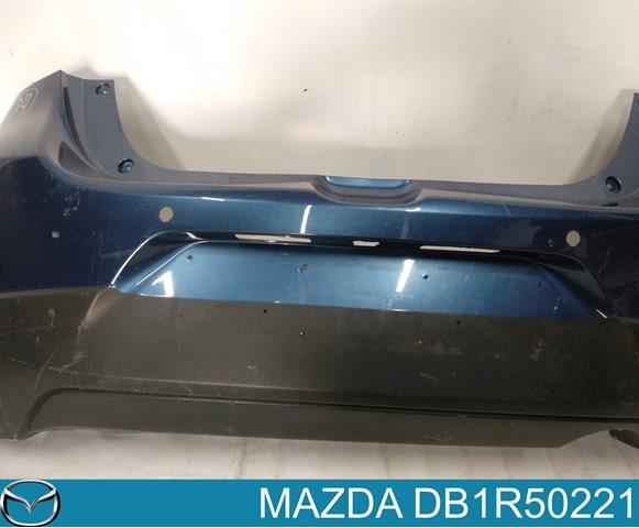 DB1R50221 Mazda Задний бампер