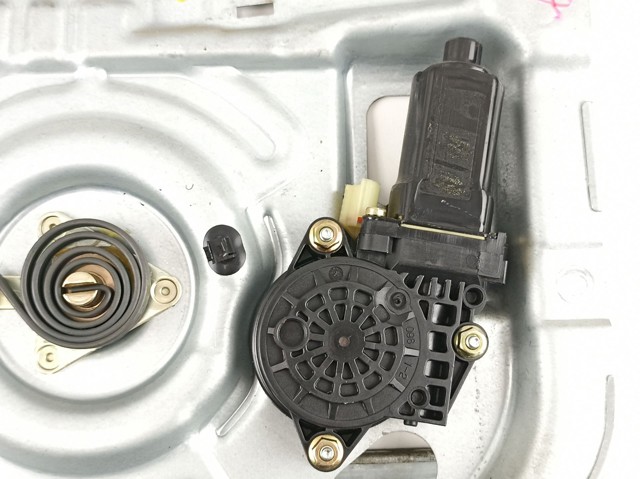 Механизм стеклоподъемника двери задней левой 834702E010 Hyundai/Kia