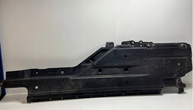 Защита днища передняя правая Land Rover LR092677 цена, от 348.69 USD