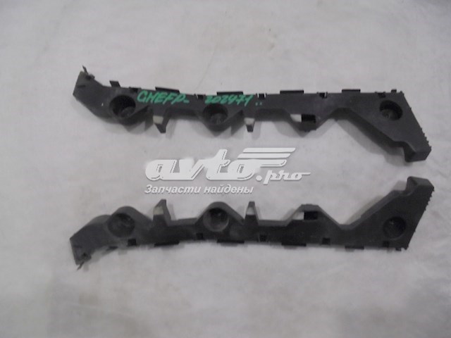 Направляющая заднего бампера правая Mazda GS1E502H1C цена, от 8.17 USD