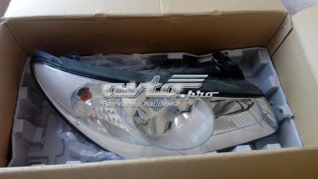 Правая фара 921022H021 Hyundai/Kia