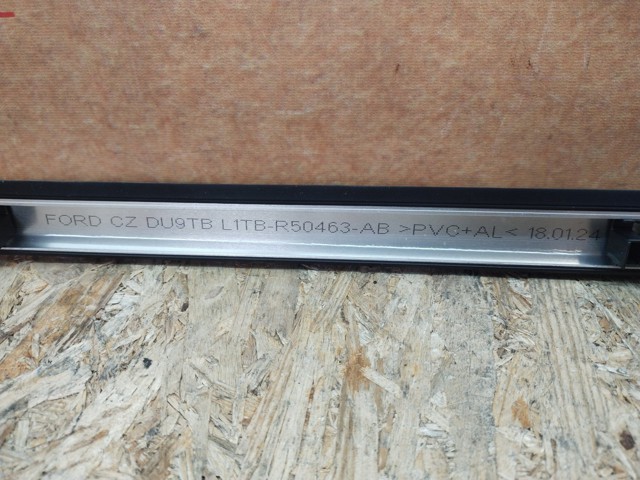 Молдинг крыши левый Ford 2464127 цена, от 117.07 USD