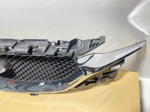 Купить KB8A50710K Mazda Решетка радиатора