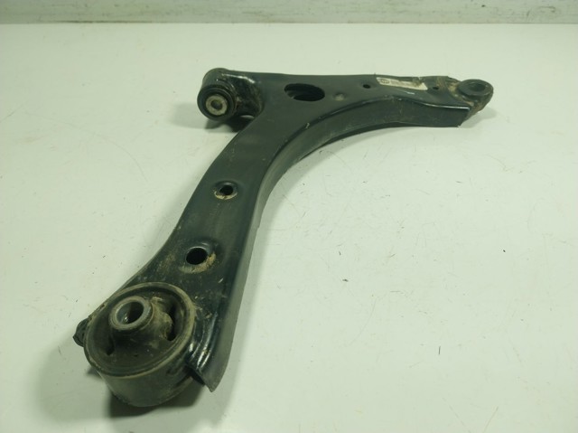 Правый рычаг передней нижней подвески Ford 2549330 цена, от 226.78 USD