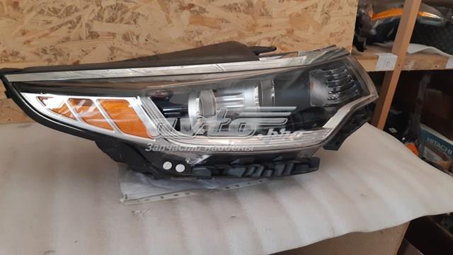 Правая фара 92102D4140 Hyundai/Kia