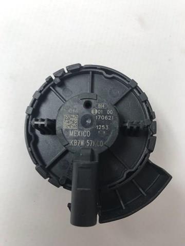 Датчик Айрбег передний Mazda KB7W57KC0
