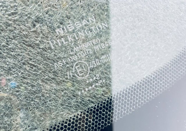 727005MP3C Nissan/Infiniti Автостекло