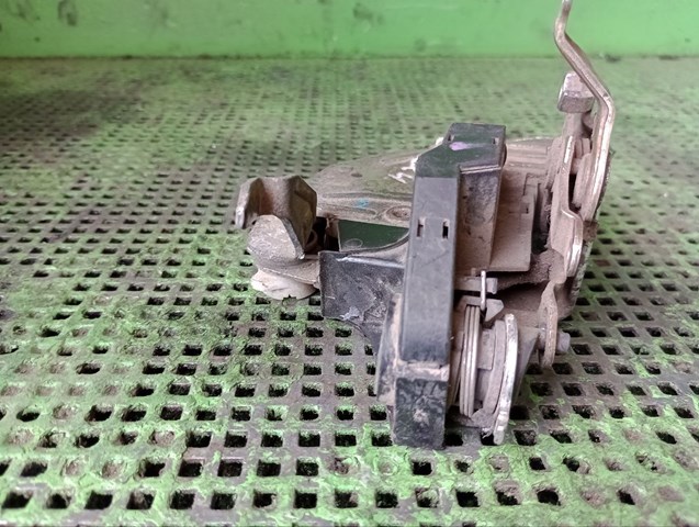 Fecho da porta dianteira esquerda para Mercedes E  S124