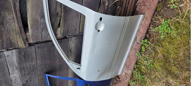 Porta dianteira esquerda Skoda Octavia II A5 1Z3