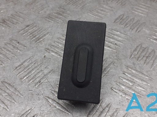 Кнопка привода замка задней 3/5 двери (ляды) Mazda BHN1568D0B цена, от 33.31 USD