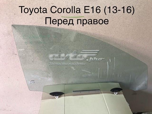 Стекло двери передней правой 6810102430 Toyota