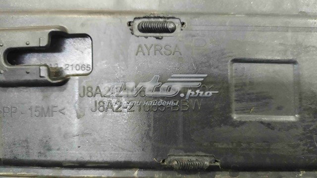  Land Rover LR136960