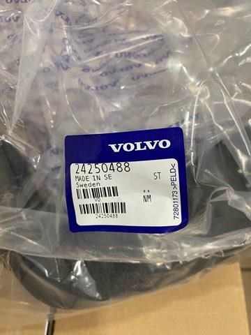  Volvo 82819703 цена, от 41.33 USD