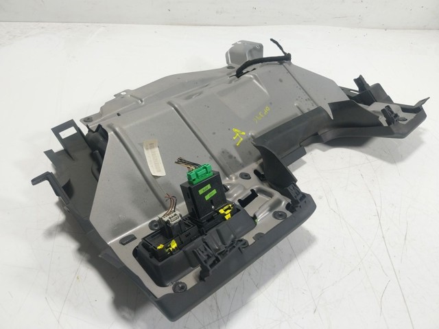 LR026034 Land Rover Подушка Айрбег водителя защиты коленей