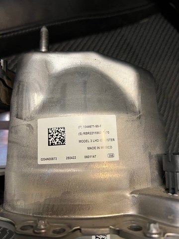 Вакуумник Tesla 104467199F цена, от 31.67 USD