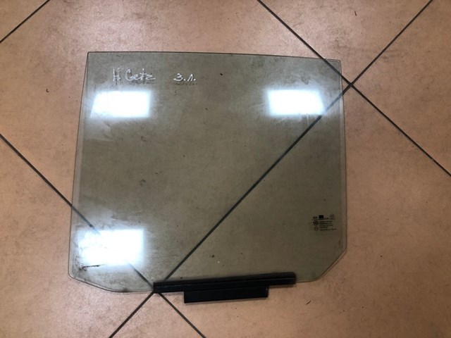 834101C000 Hyundai/Kia Стекло двери задней левой