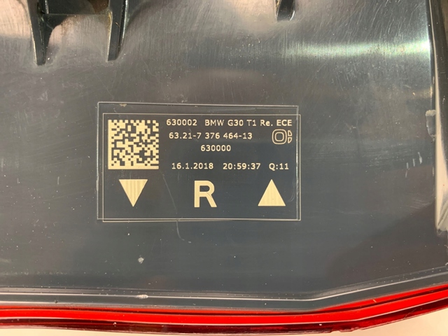 7376464 BMW Задний правый внешний фонарь