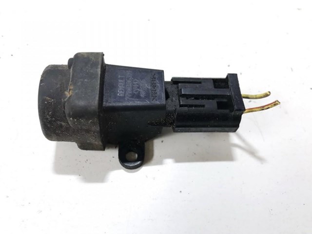 Датчик отключения топливного насоса 7700306391 Renault (RVI)