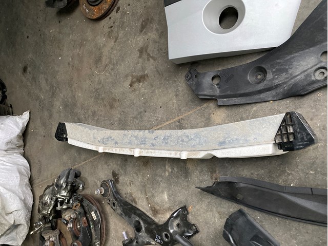 Усилитель заднего бампера 5217133170 Toyota