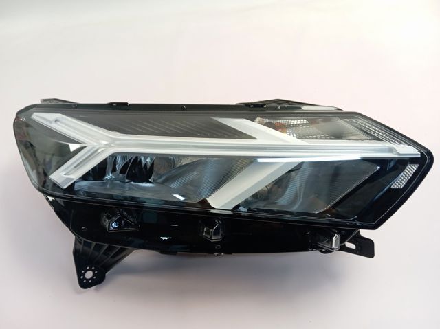 Правая блок фара Renault (RVI) 260107920R цена, от 774.15 USD