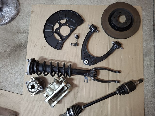 Купить FD052560X Mazda Привод в сборе левый