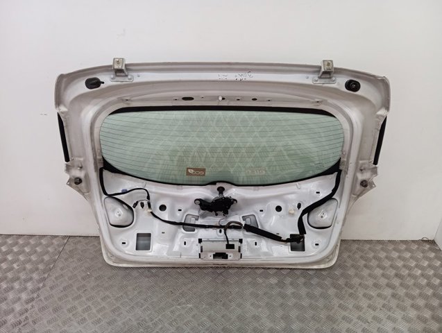 Пятая дверь Renault (RVI) 901001260R цена, от 209.25 USD