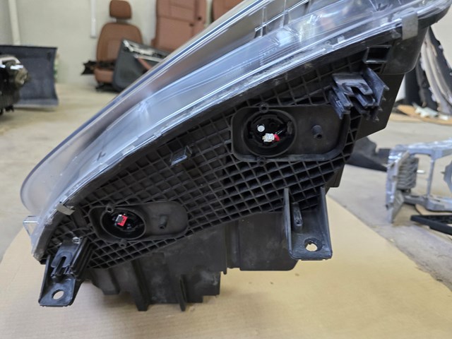  BMW 7460618