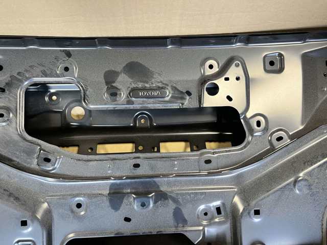 Пятая дверь Toyota 6700542750 цена, от 1188.59 USD