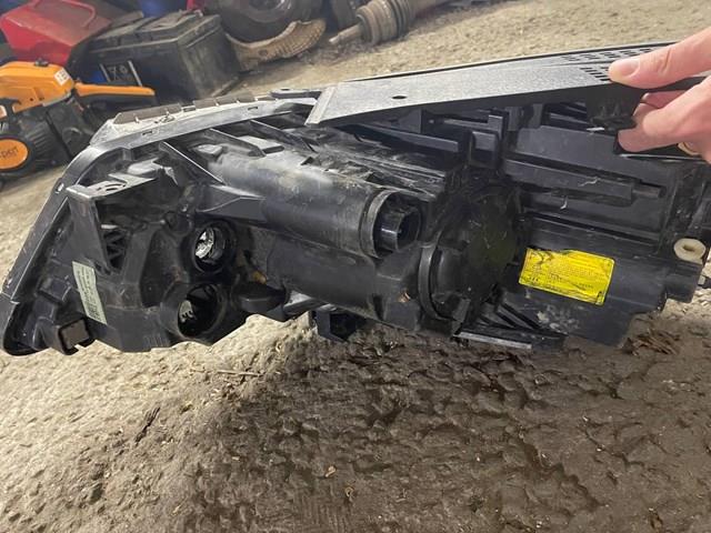 92102D4070 Hyundai/Kia Фара передняя правая