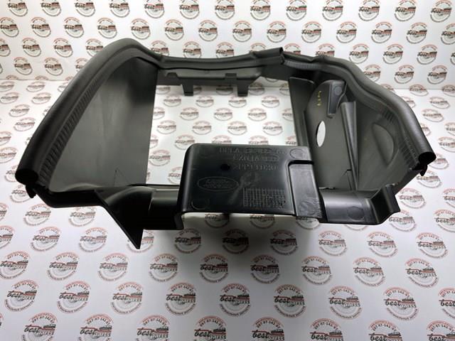 Купить LR044392 Land Rover Левый дефлектор радиатора