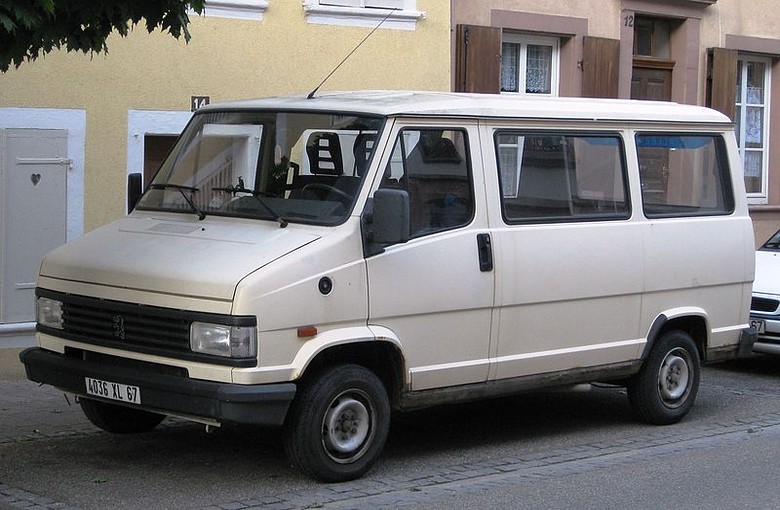 Пежо J5 (1981 - 1990)