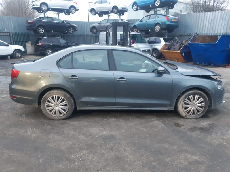 Авторазборка VOLKSWAGEN JETTA VI седан (162, 163, AV3, AV2, AY2, AY3) (2011 - 2019)