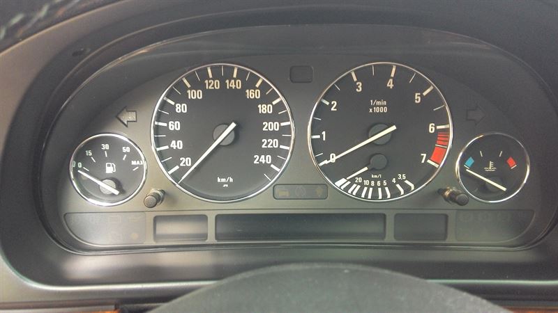 Авторазборка BMW 5 седан (E39) (1995 - 2003)