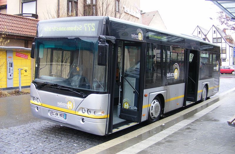 Centroliner bus