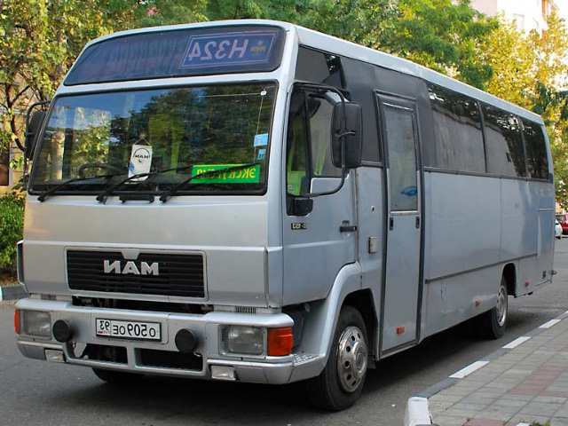 L2000 автобус