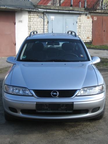 Разборка OPEL VECTRA B седан (36) (1995 - 2002)