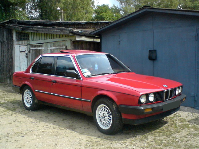 Разборка BMW 3 седан (E30) (1982 - 1992)