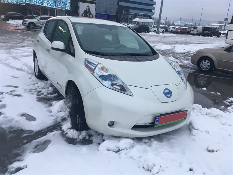 Разборка NISSAN LEAF I хэтчбек (ZE0) (2010 - 2012)