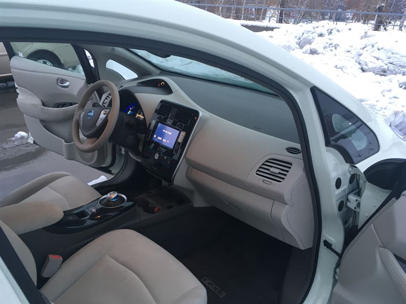 Разборка NISSAN LEAF I хэтчбек (ZE0) (2010 - 2012)