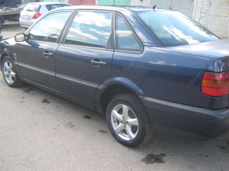 Авторазборка VOLKSWAGEN PASSAT B3, B4 седан (3A2, 351, 312) (1988 - 1997)