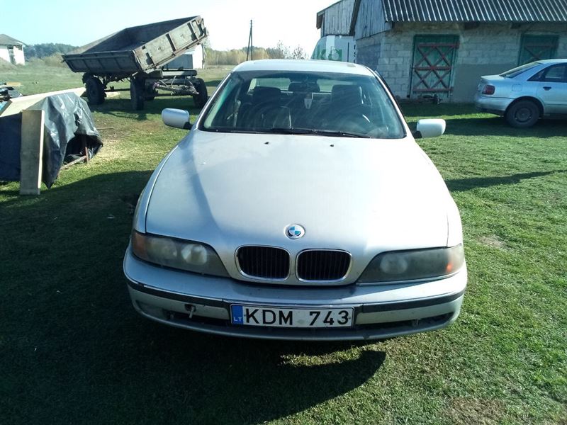 Авторазборка BMW 5 седан (E39) (1995 - 2003)