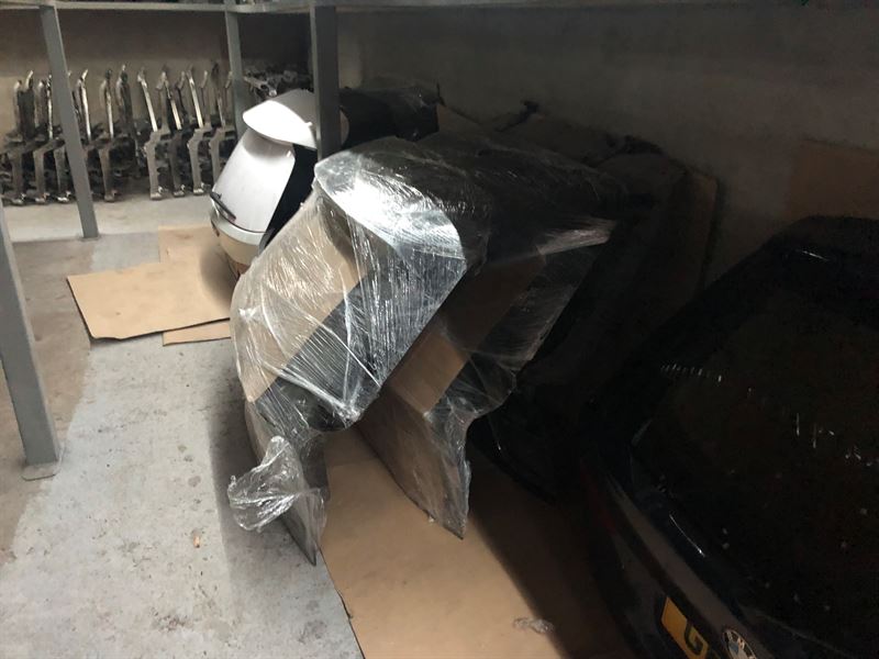 Авторазборка BMW 7 седан (F01, F02, F03, F04) (2008 - 2015)